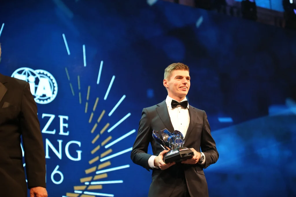 Verstappen-FIA-award